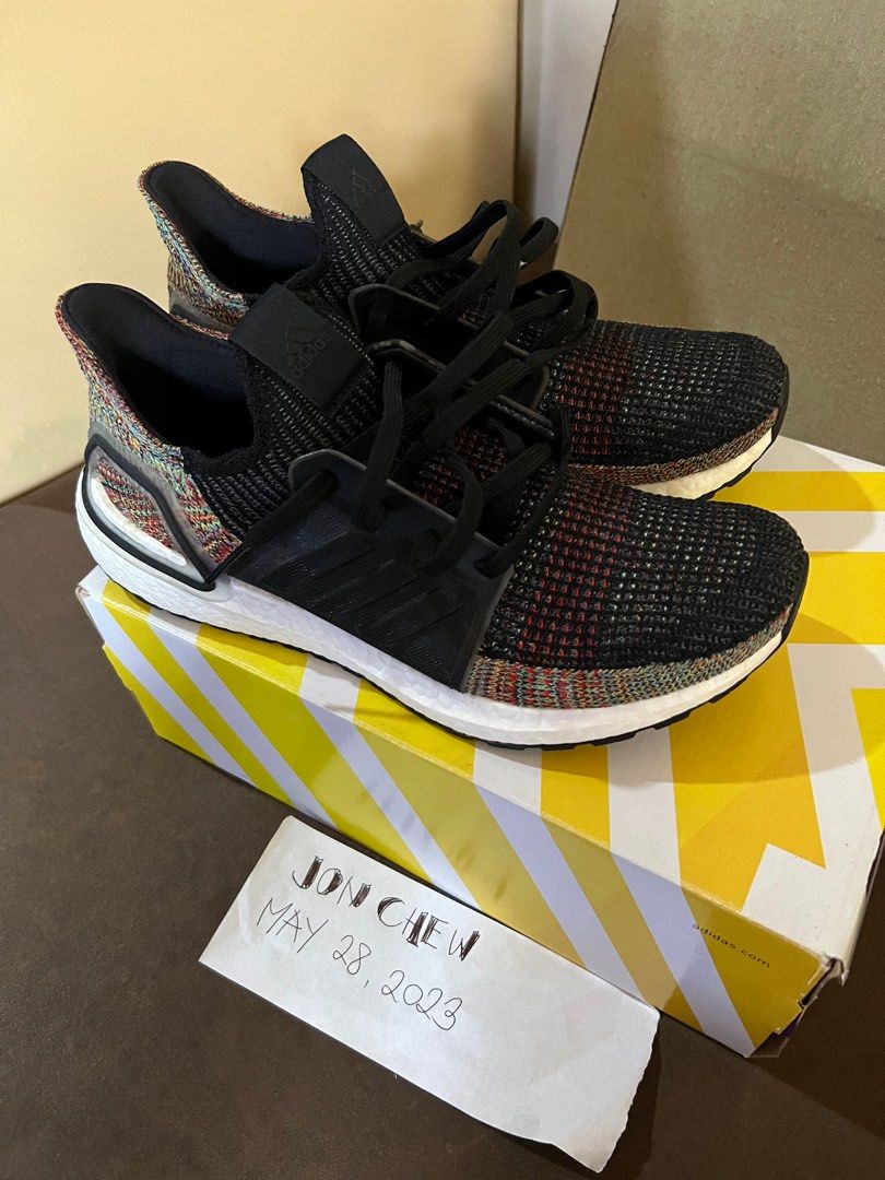 UltraBoost 19 OG Dark Pixels