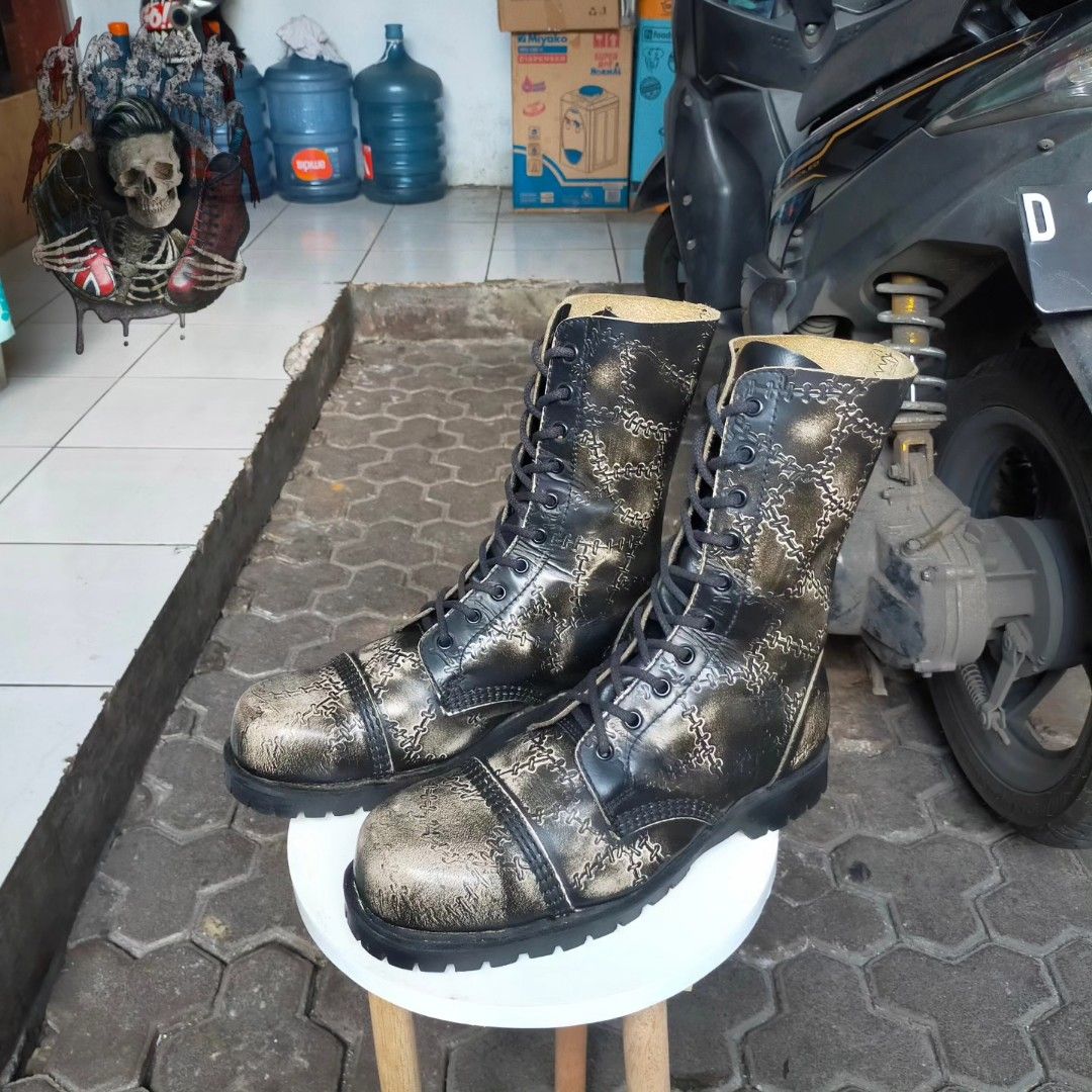 Underground Shoes England Comando Steel Cap on Carousell