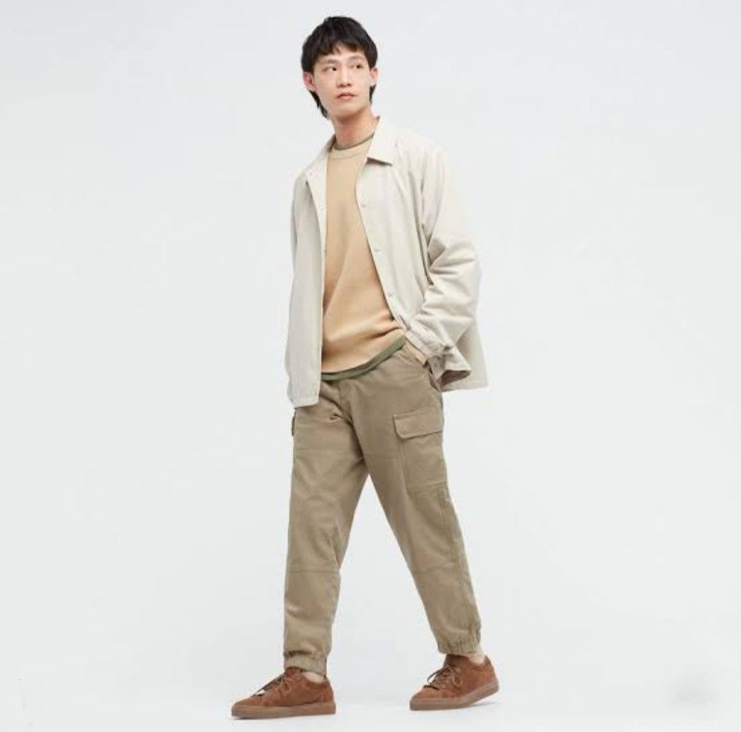 Uniqlo Singapore  Equipped with DRY moisturewicking technology the Mens  Dry Cropped Jogger Pants will keep you cool and dry all day Their trendy  cropped style are also easy to match making