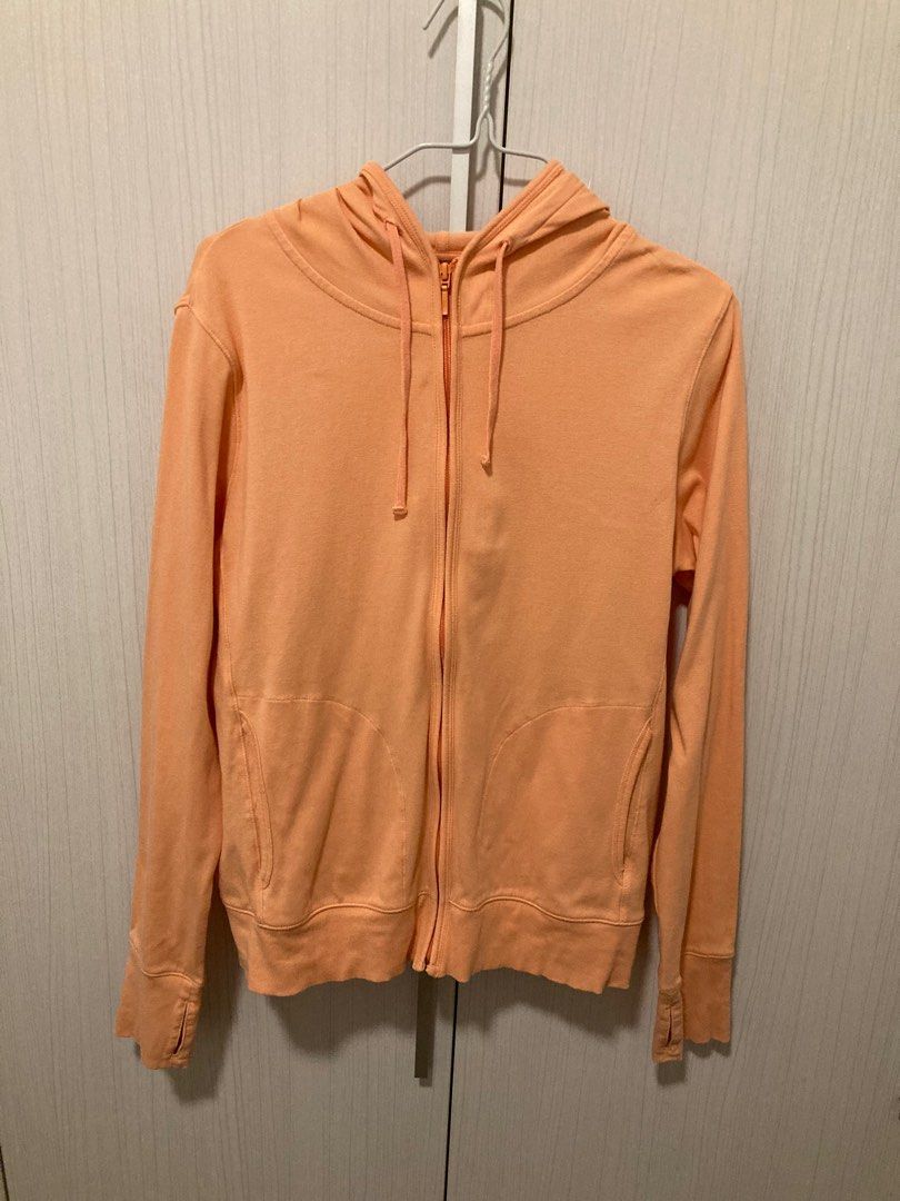 Uniqlo orange hoodie new arrivals
