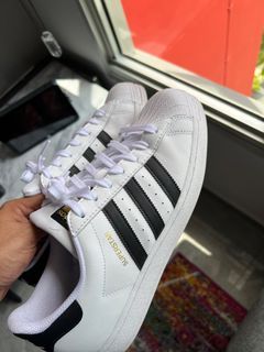 (SOLD) Very new Adidas Superstar . US 9 size