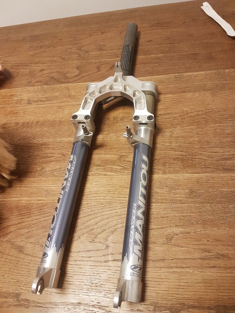 Vintage mtb Manitou fork, Sports Equipment, Bicycles & Parts, Parts