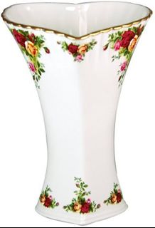 (Category: ) located in . Submitted by ladyshops (Listing ID 1236244957, Image 1). Description: .