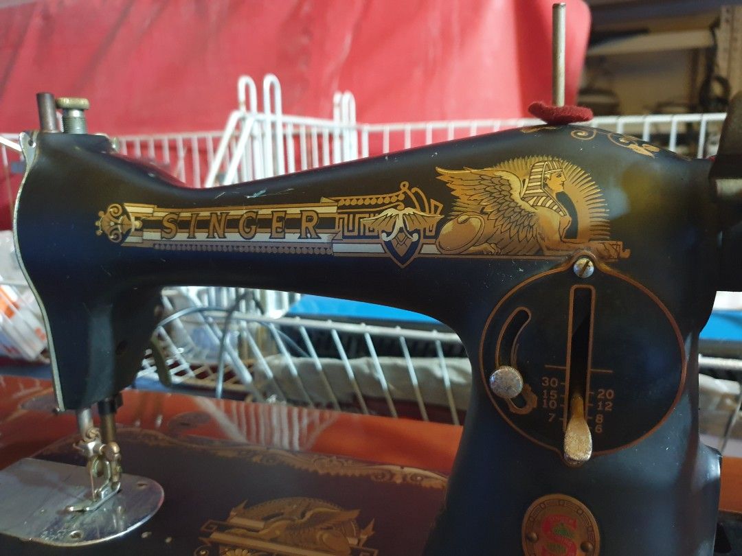 Vintage Singer Butterfly manual sewing machine table, TV & Home