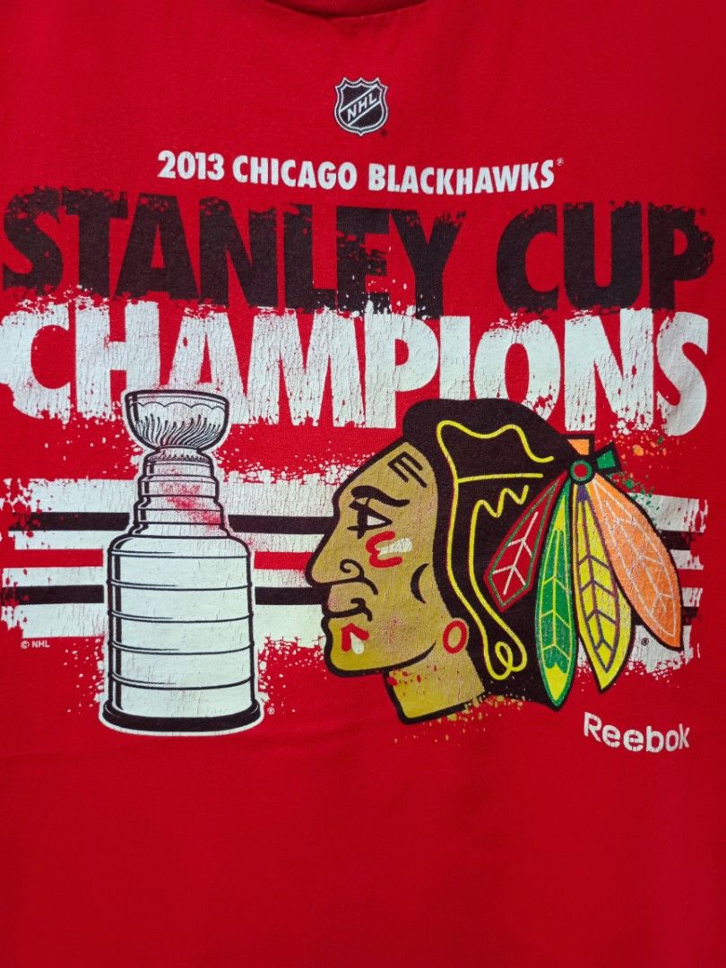 Reebok 2013 Stanley Cup Champion Chicago Blackhawks Tee Shirt - Mens