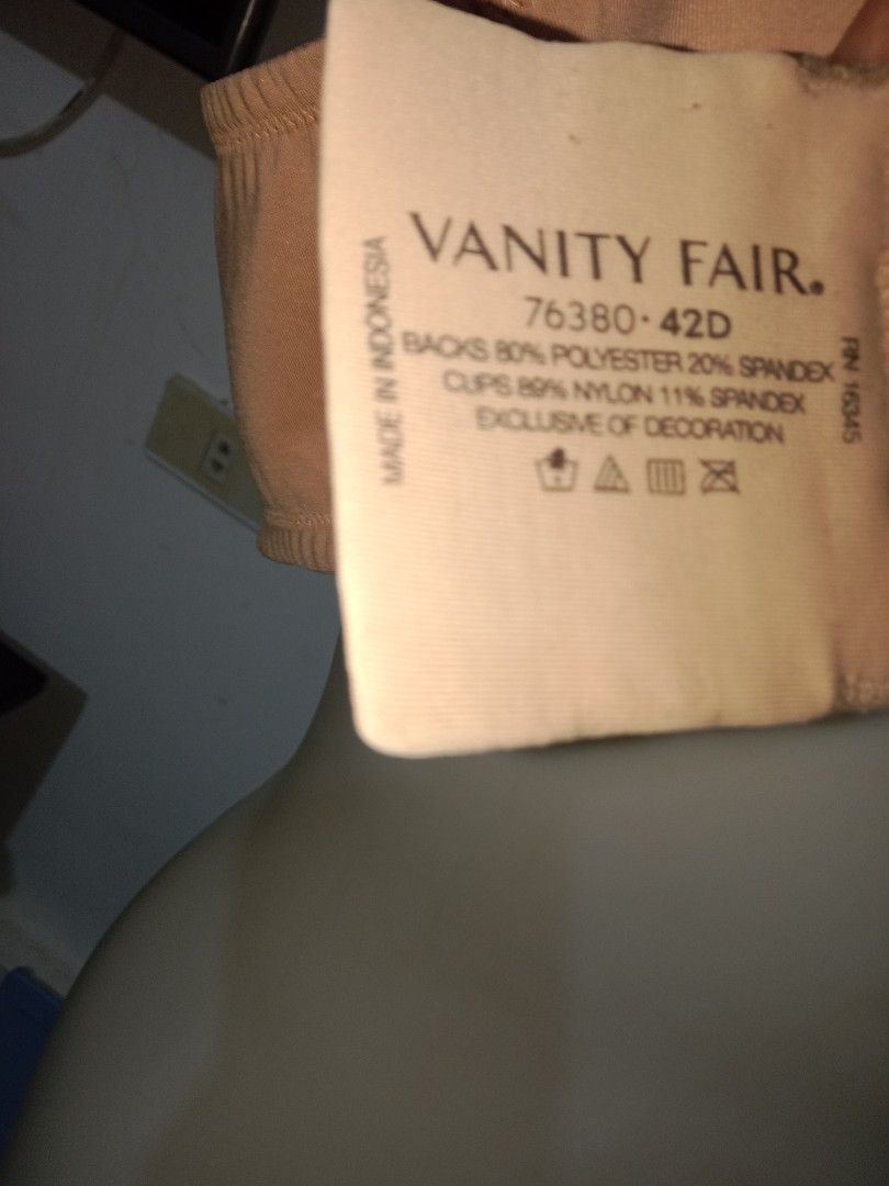 42d Vanity Fair bra soft thin pads, Women's Fashion, Undergarments &  Loungewear on Carousell