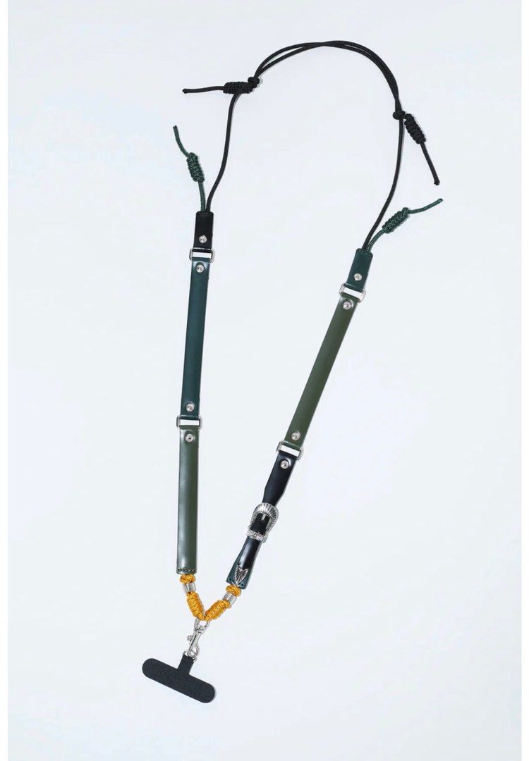 代訂新開賣把握機會黑色綠色Toga leather phone strap, 手提電話, 電話