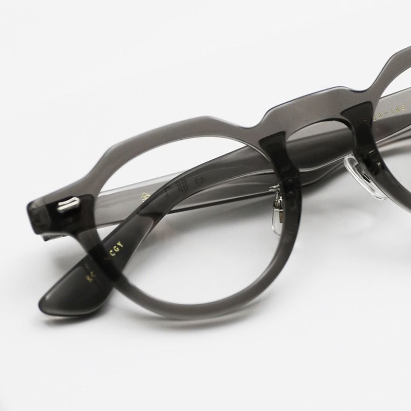 金子眼鏡KC93 CGY SIZE: 46-24-146, 男裝, 手錶及配件, 眼鏡- Carousell
