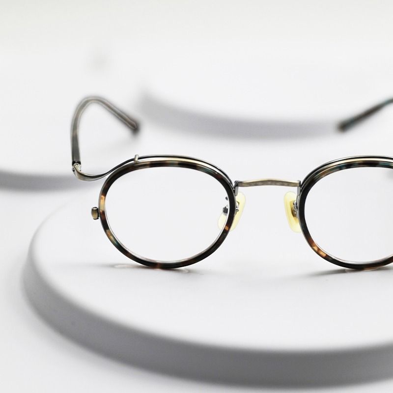 金子眼鏡KV119 BRGR SIZE: 42-23-142, 男裝, 手錶及配件, 眼鏡- Carousell