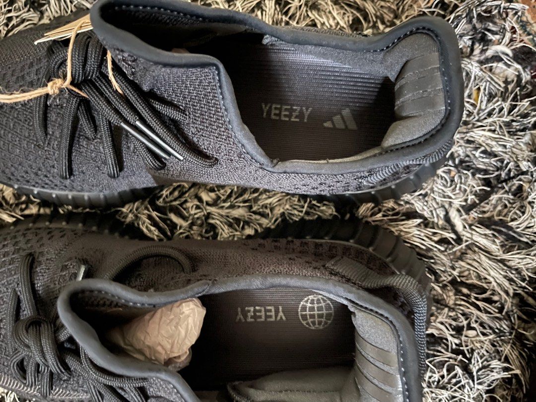 Yeezy kaws shoelace shop
