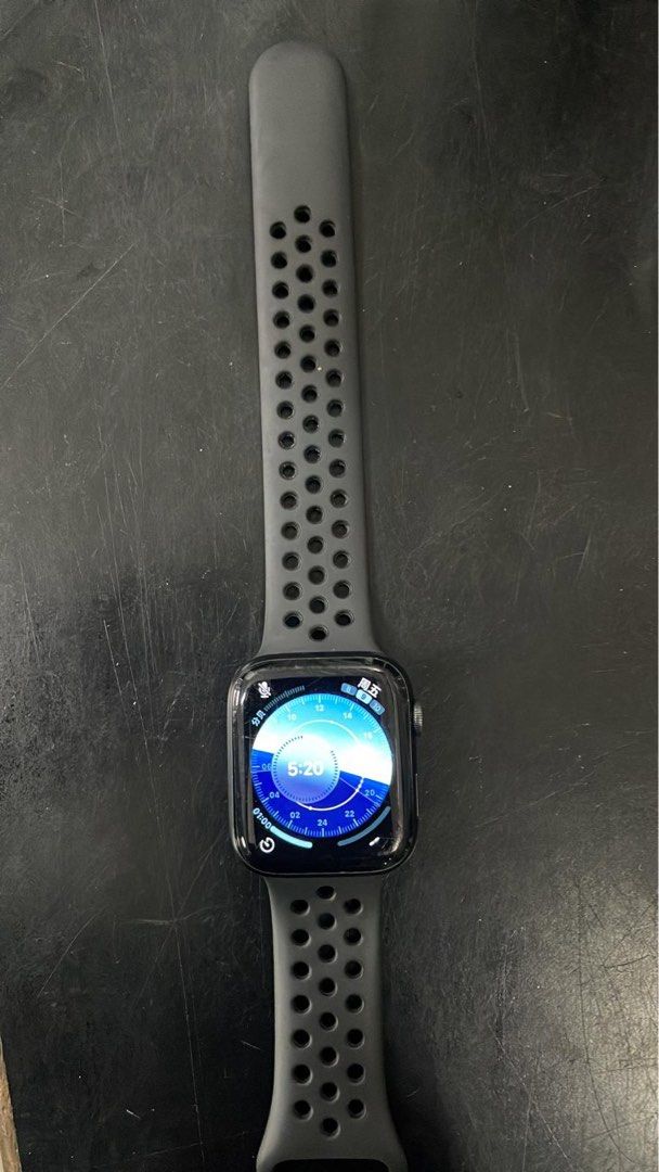 Apple Watch Series 5 GPS and Cellular Nike Edition 44 MM