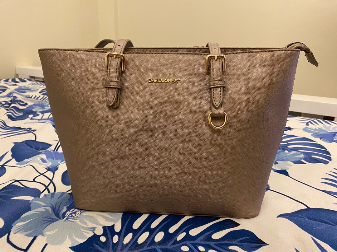 David jones paris tote bag (original from dubai), Women's Fashion, Bags &  Wallets, Beach Bags on Carousell