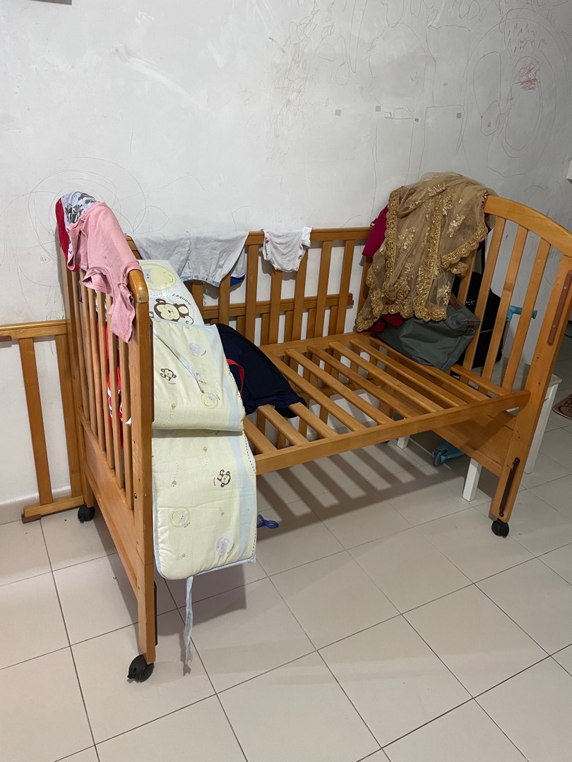 2nd hand 2025 cots for sale