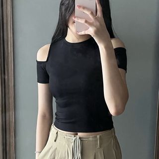 Basic cut off shoulder top