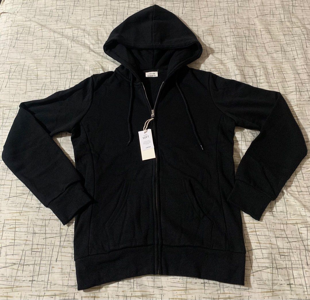 PLAIN BLACK JACKET on Carousell