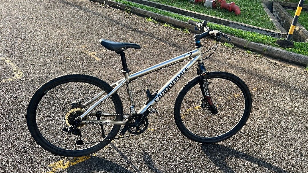 Cannondale outlet f7 bike