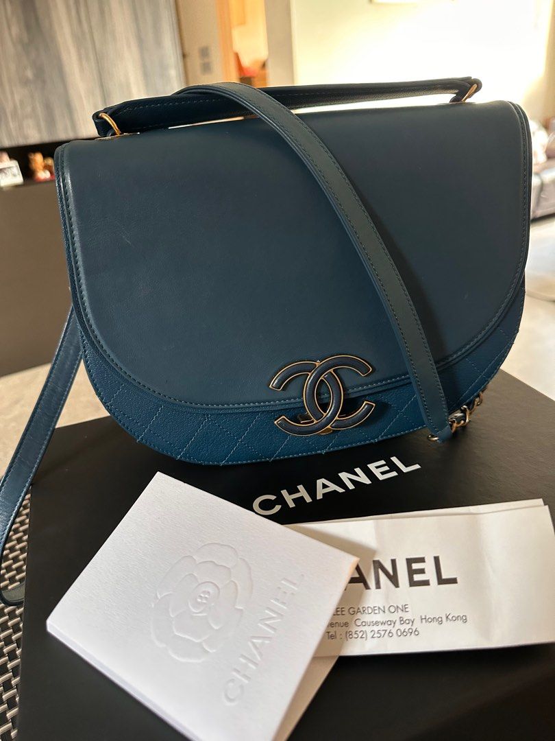 Chanel Coco Curve Flap Messenger Calfskin and Quilted Goatskin