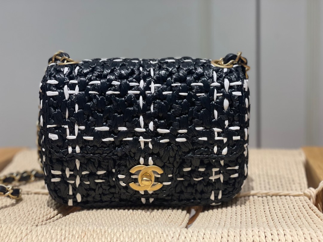 Chanel Raffia Effect Braided Tweed & Gold-tone Metal & Black, Shopping Bag  — Fashion - White