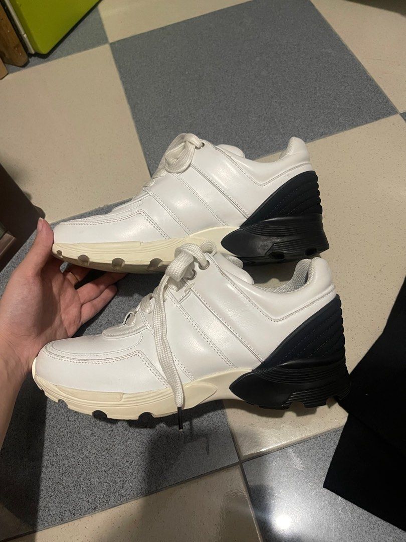 Chanel 2024 sneakers 2016