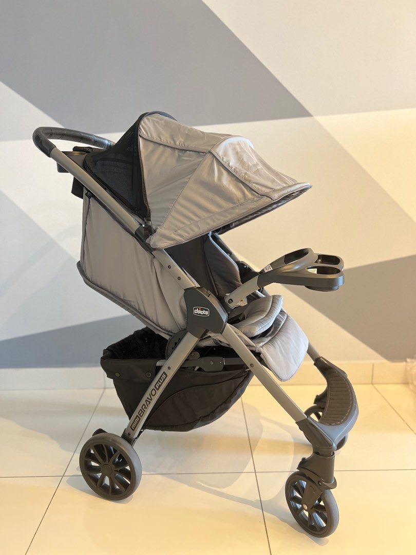 Chicco mini bravo plus travel outlet system slate