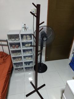(Category: ) located in . Submitted by lightco (Listing ID 1236555014, Image 1). Description: .