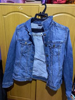 (Category: ) located in . Submitted by itssshoppingtimee (Listing ID 1236576280, Image 1). Description: .