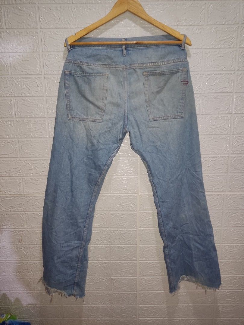 Diesel Pants, Men's Fashion, Bottoms, Jeans on Carousell