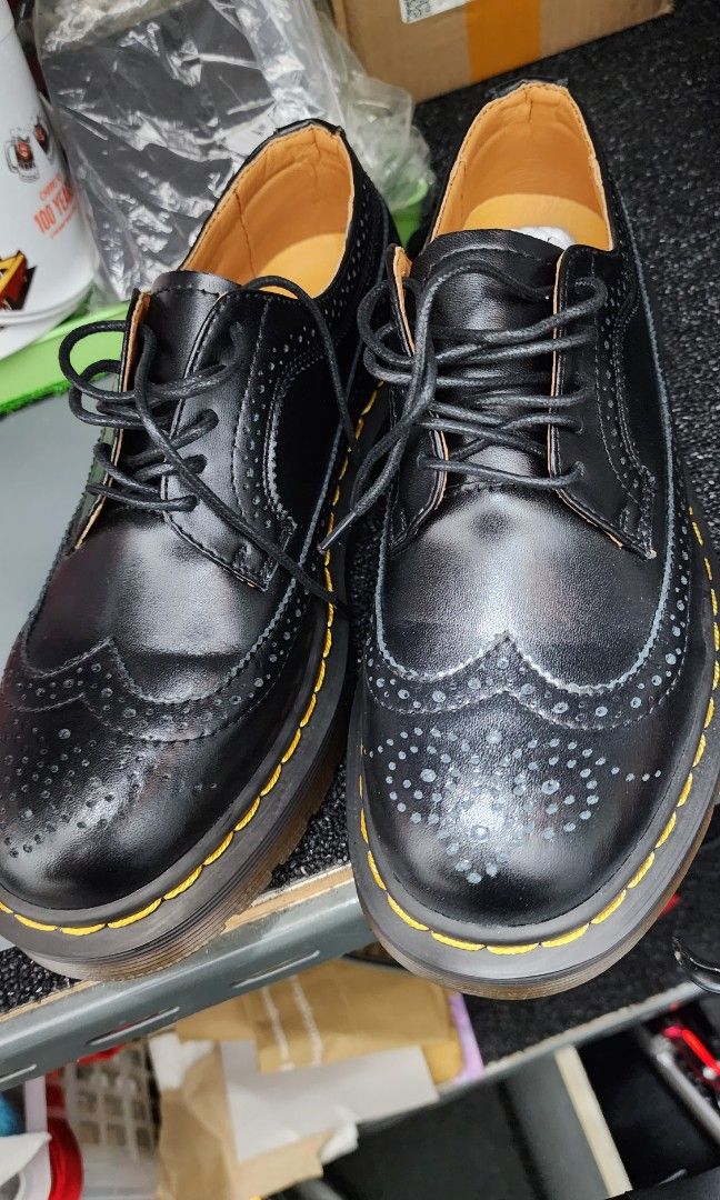 Dr Martens Model 3989 Airwair Black Men s Fashion Footwear