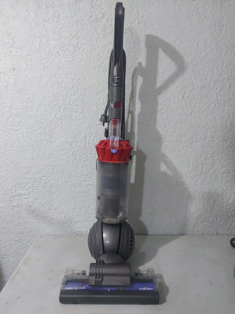 Dyson Light Ball Vacuum, TV & Home Appliances, Vacuum Cleaner