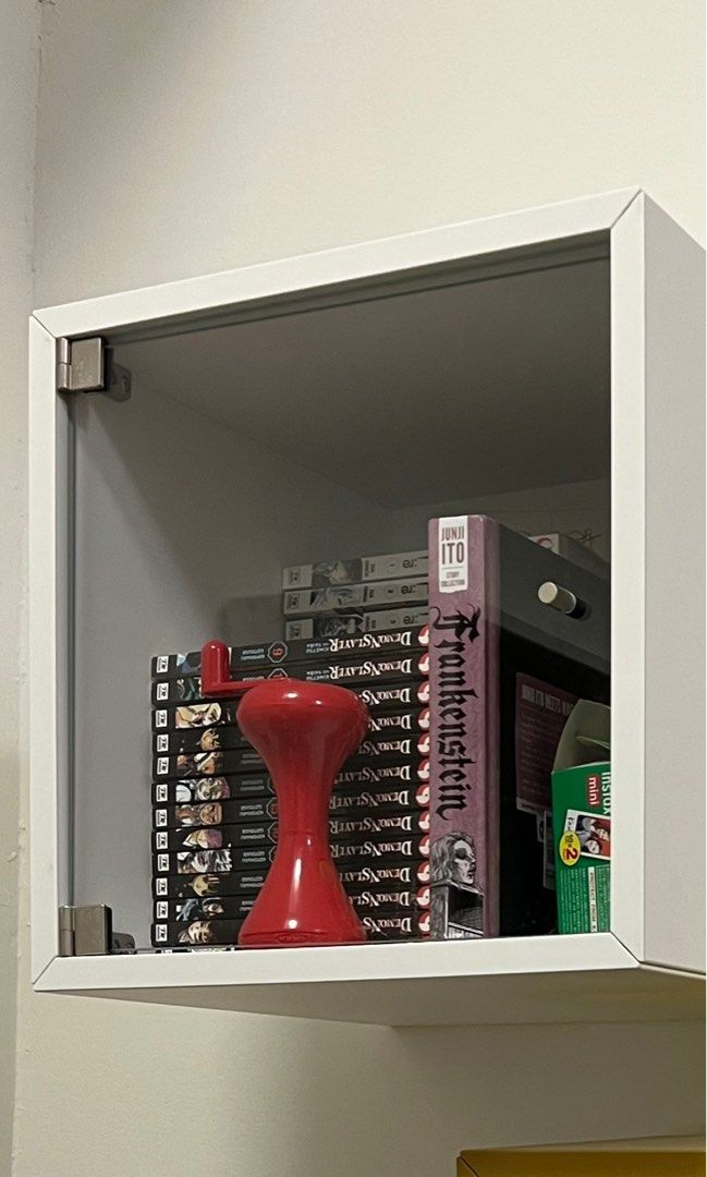 Eket outlet glass door