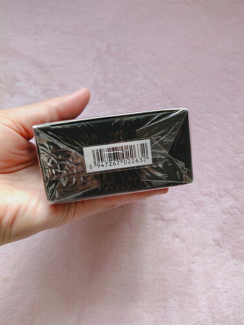 Farari Perfume (Category: Fragrance & Deodorants) located in Mandaluyong City. Submitted by nescreates (Listing ID 1236485403, Image 2). Description: From balikbayan box. EDP 100ml..
