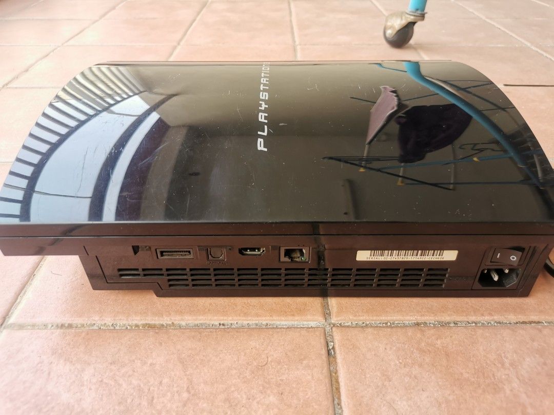 FAULTY SONY PS3 PlayStation FAT for spare parts or repair, Video Gaming