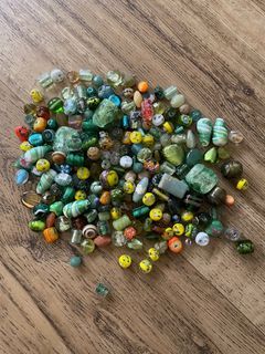 Green glass beads for jewelry making