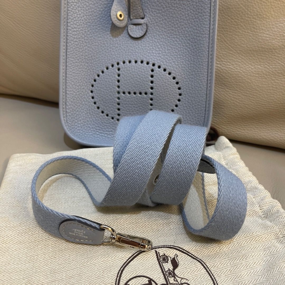 Hermès Mini Evelyne disponible en - Celebrity House Alger