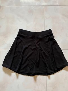 H&M black skater skirt