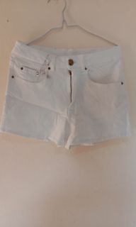 Hotpants jeans putih