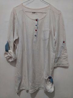 CORNICHE Kaos Putih
