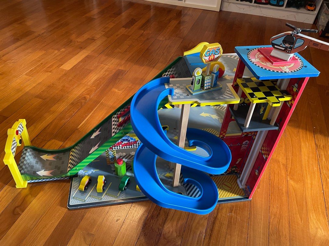 Kidkraft mega clearance racing ramp