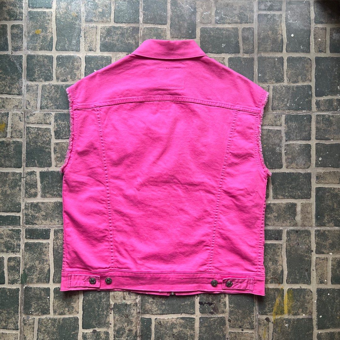 Levis Pink Denim Vest, Men's Fashion, Coats, Jackets and Outerwear on