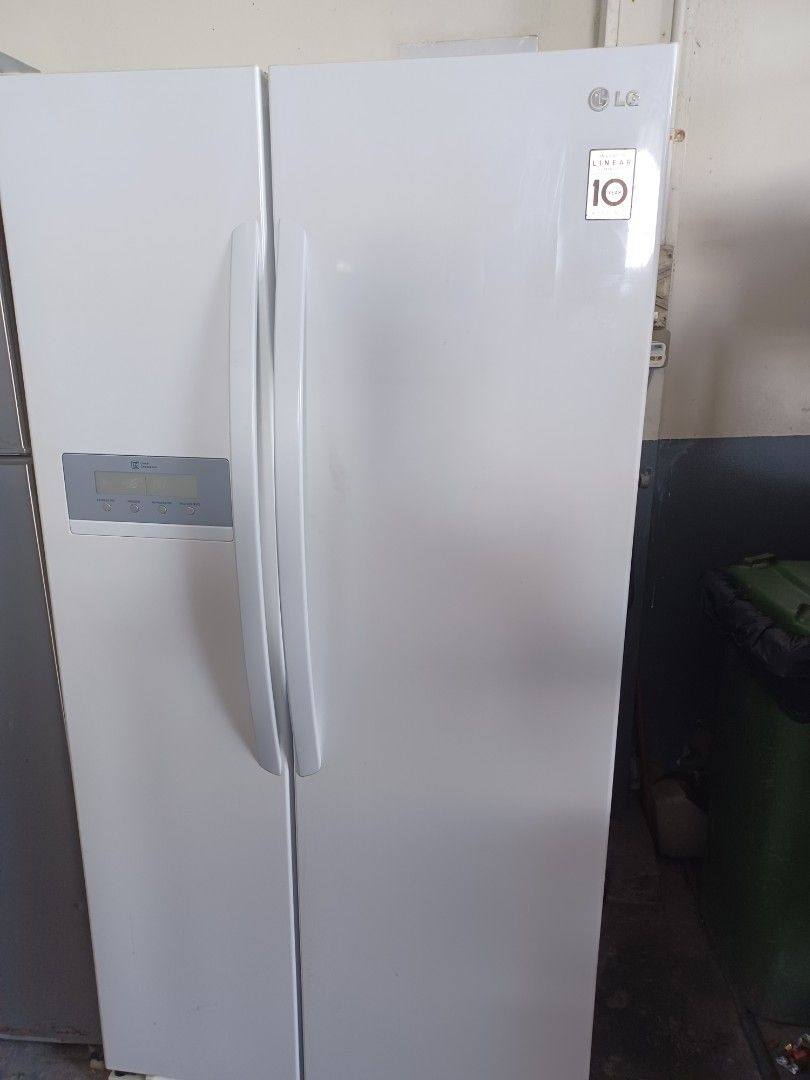 LG double door fridge good condition, TV & Home Appliances, Kitchen