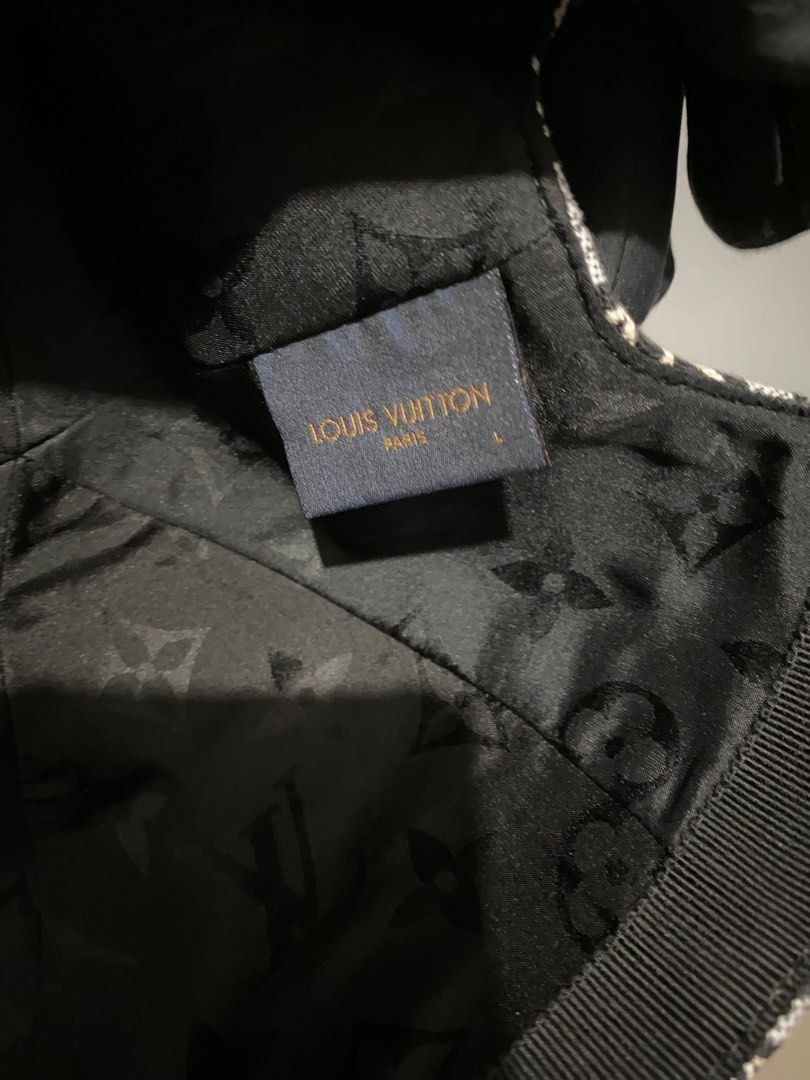 Louis Vuitton LV since 1854 Cap Grey Cotton ref.239406 - Joli Closet