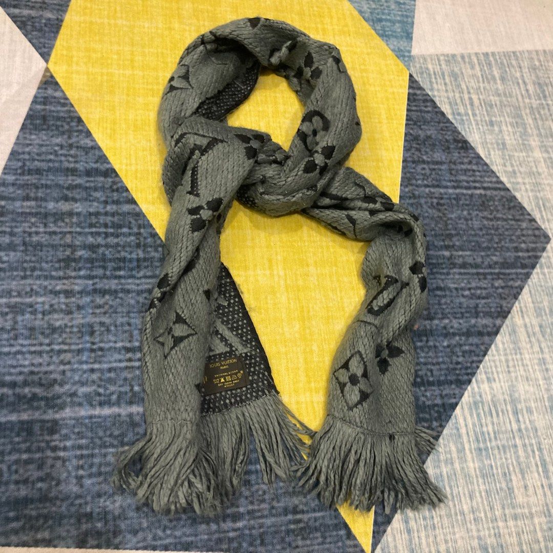 Louis Vuitton LV Scarf, Women's Fashion, Watches & Accessories, Scarves on  Carousell