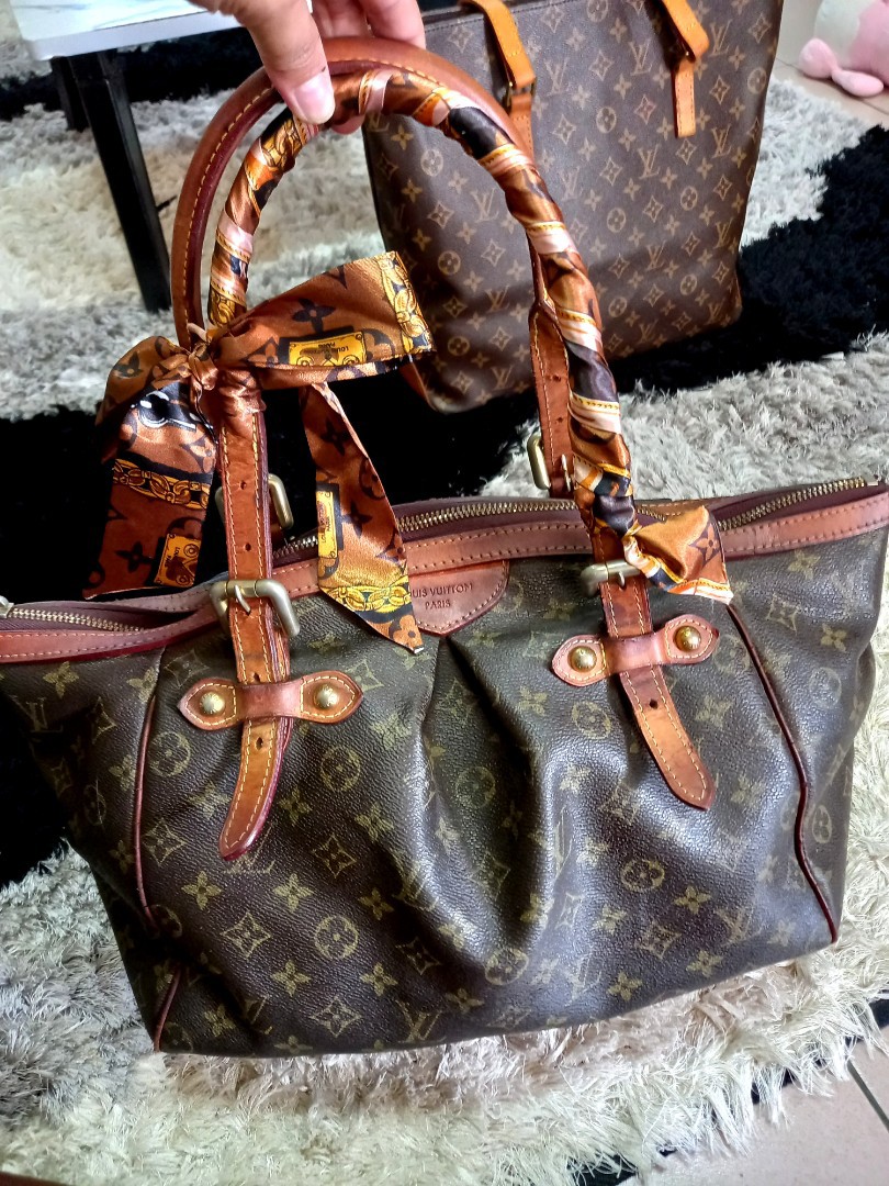 Lot - Louis Vuitton Tivoli GM Monogram Bag 2007