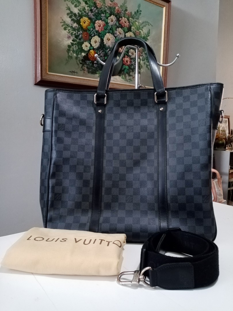 Available In-Store/Grab/Lbc Louis Vuitton Tote Tadao Damier