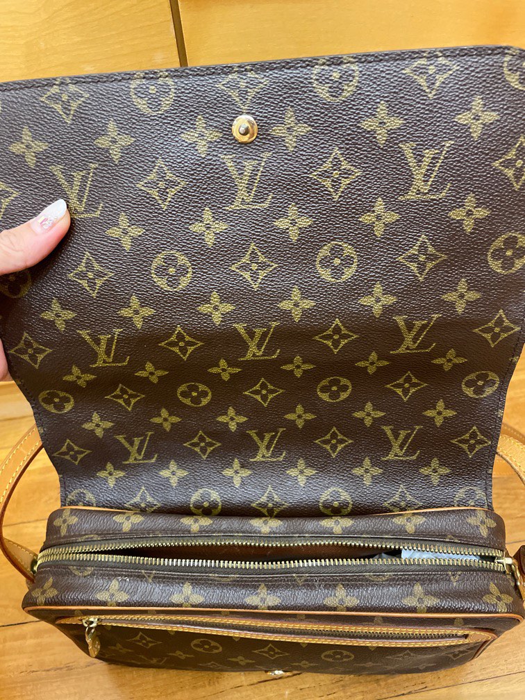 Pochette camera hotsell louis vuitton