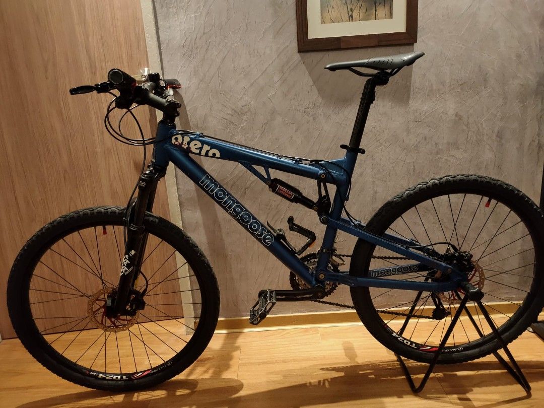 Mongoose Otero mountain bike