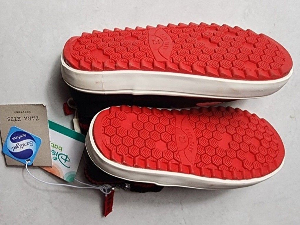 NEW Zara Girl Minnie Boots Sz 23, Bayi & Anak, Baju Anak Perempuan, 1