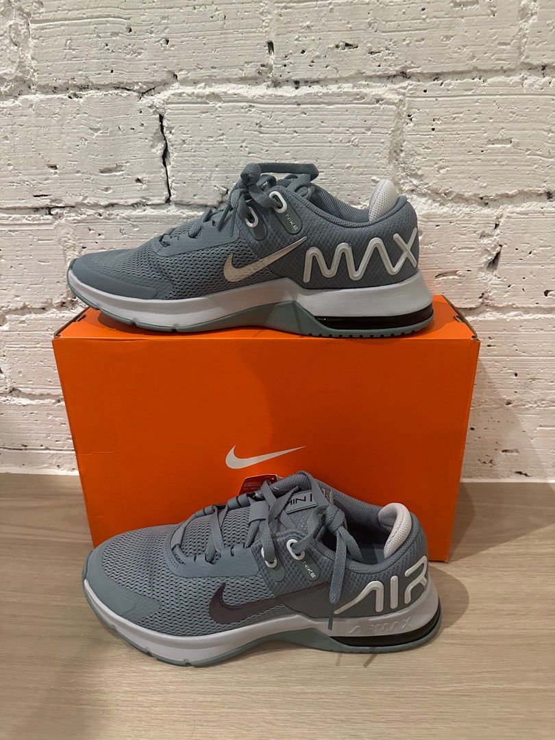 Nike air alpha trainer store
