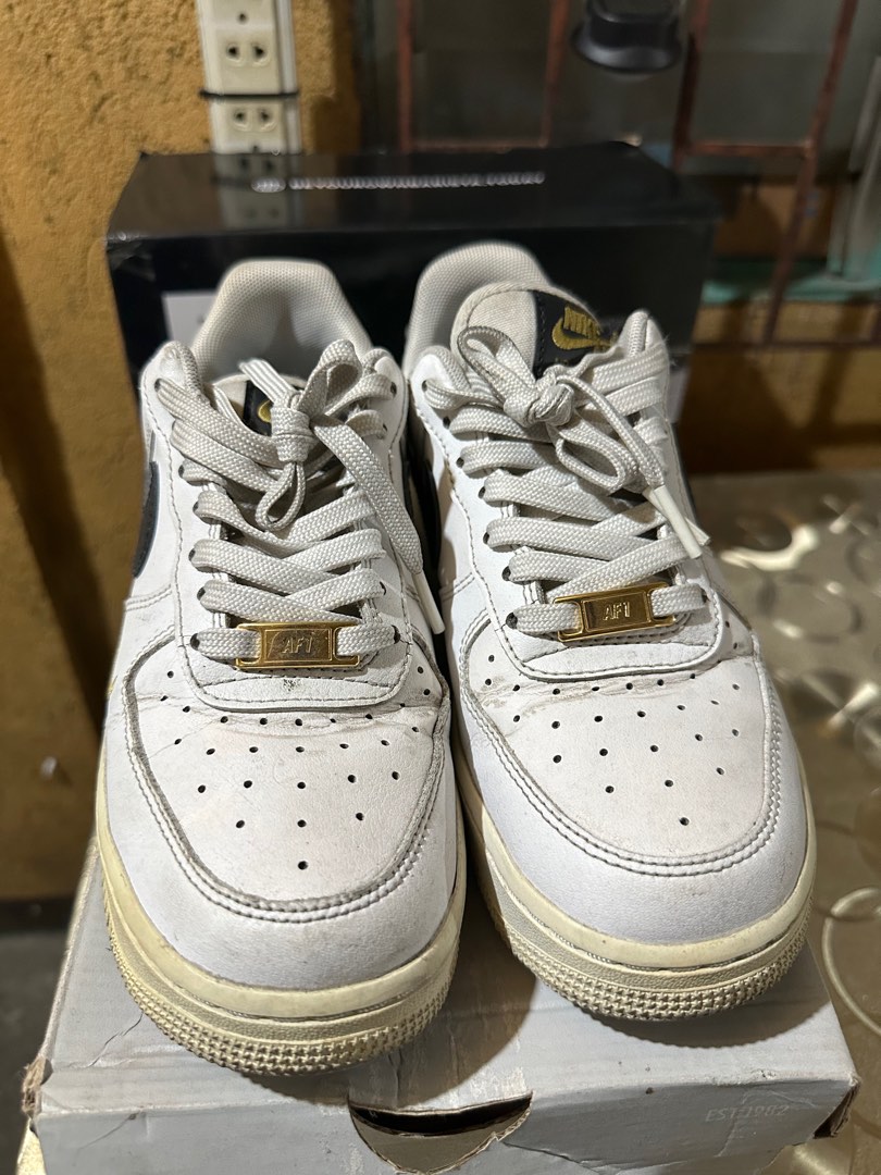 Nike AirFroce 1 on Carousell