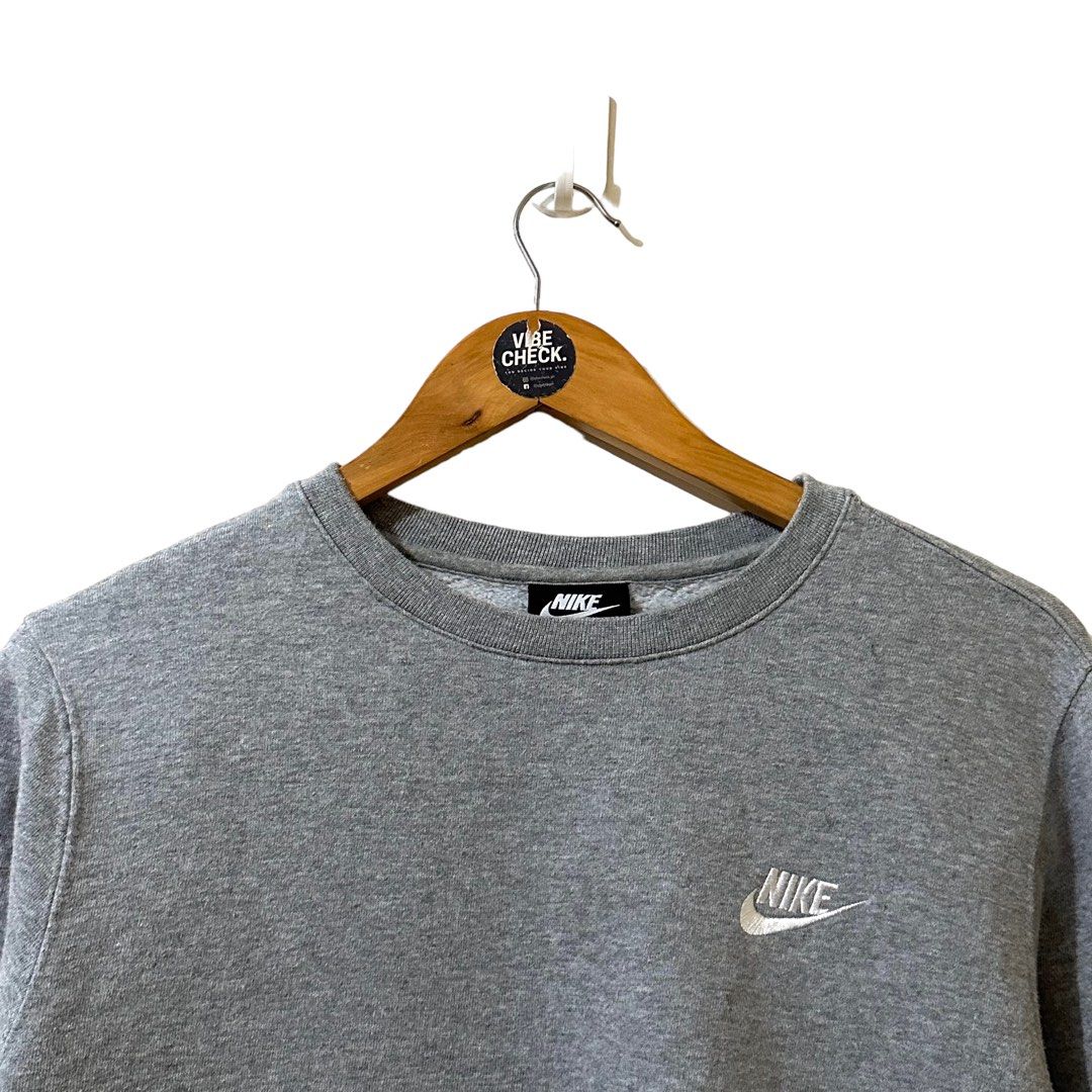 Nike sales gray sweater